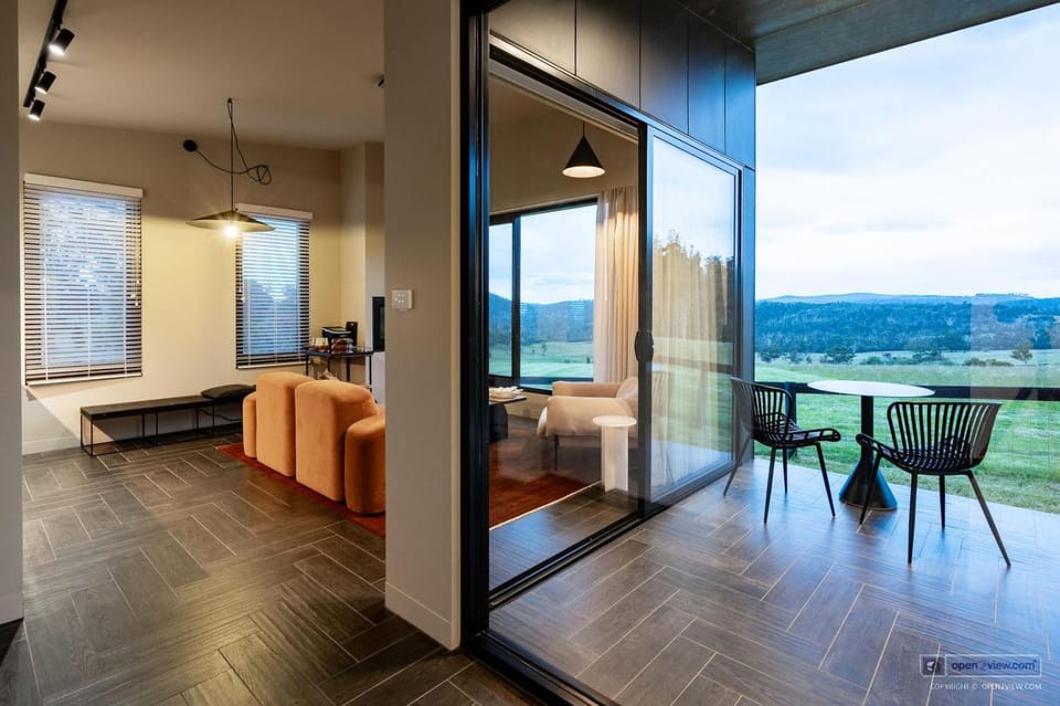 Dining area, Garden view