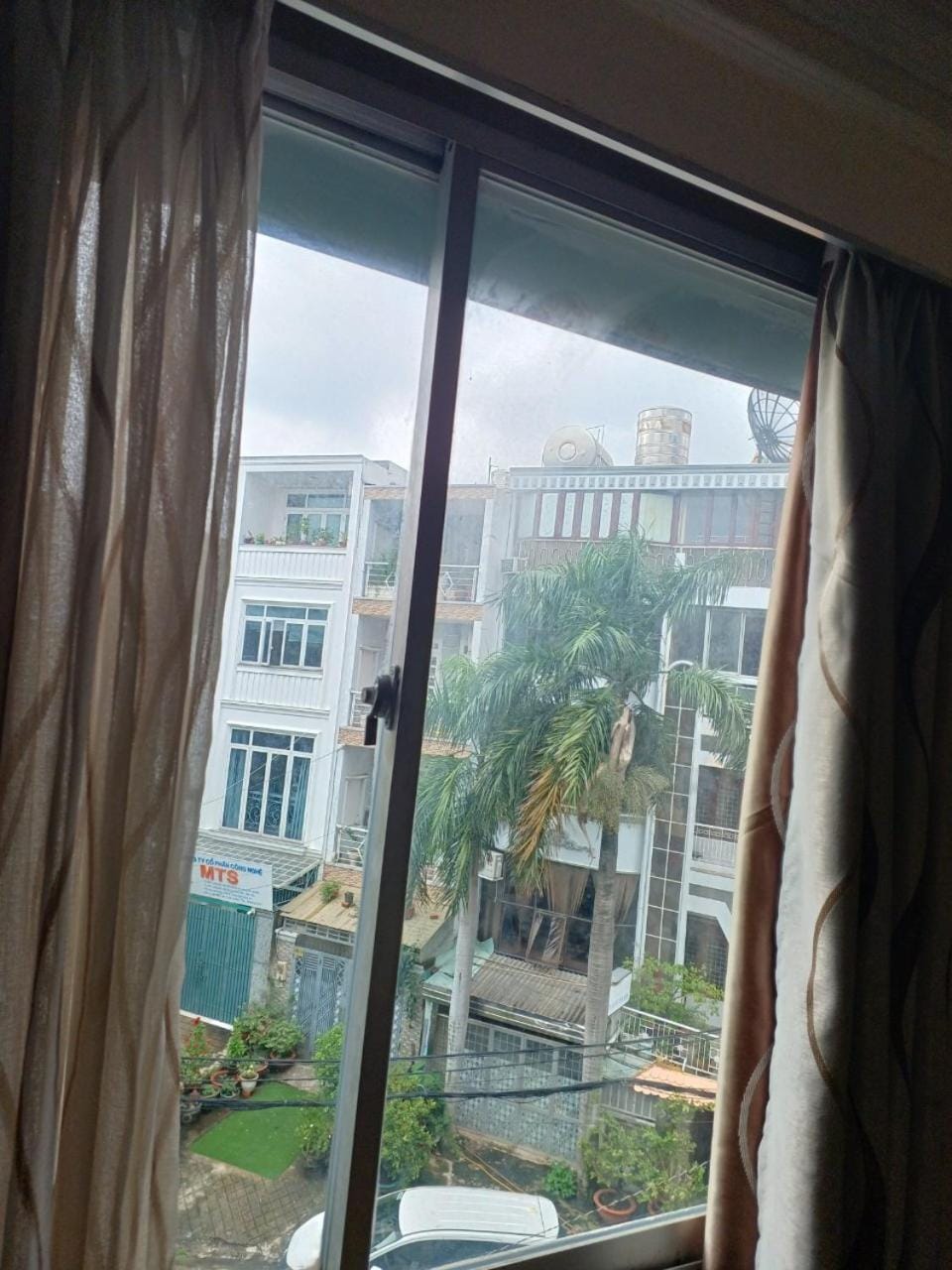 City view, Garden view, Street view