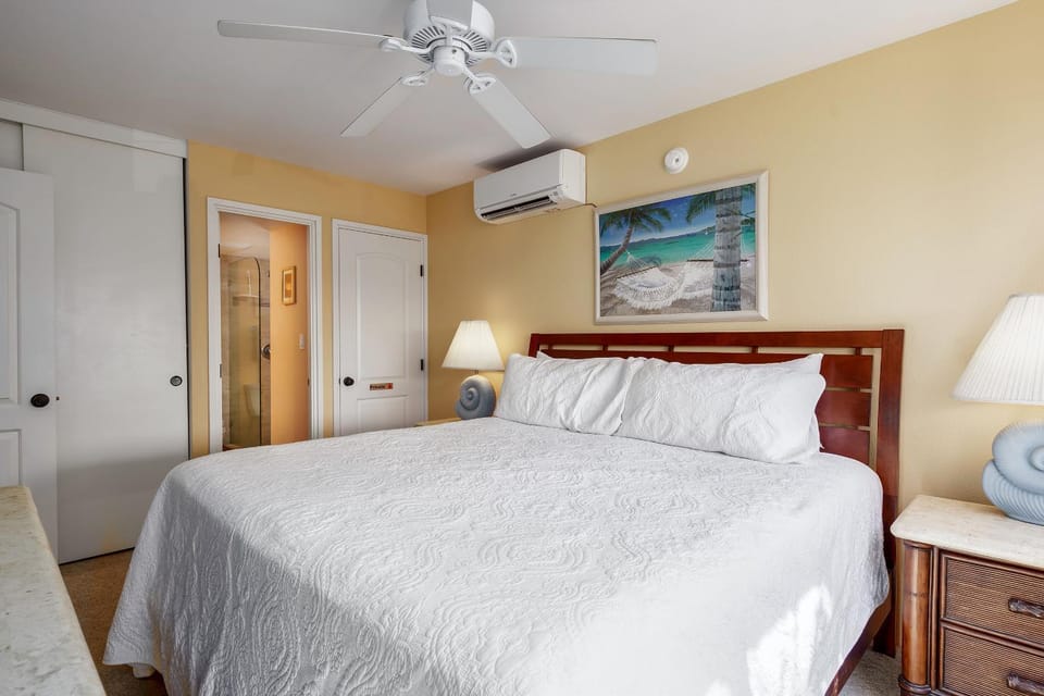 Kamaole Sands 4-306 - New Kitchen & Bathrooms, AC! House in Wailea