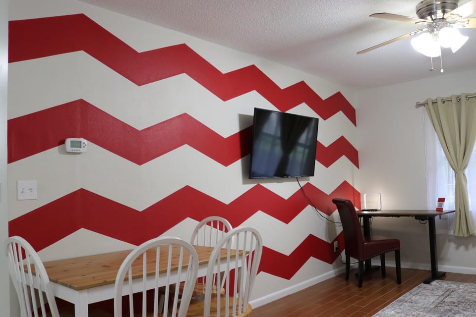 TV and multimedia, Living room, Dining area, Evening entertainment