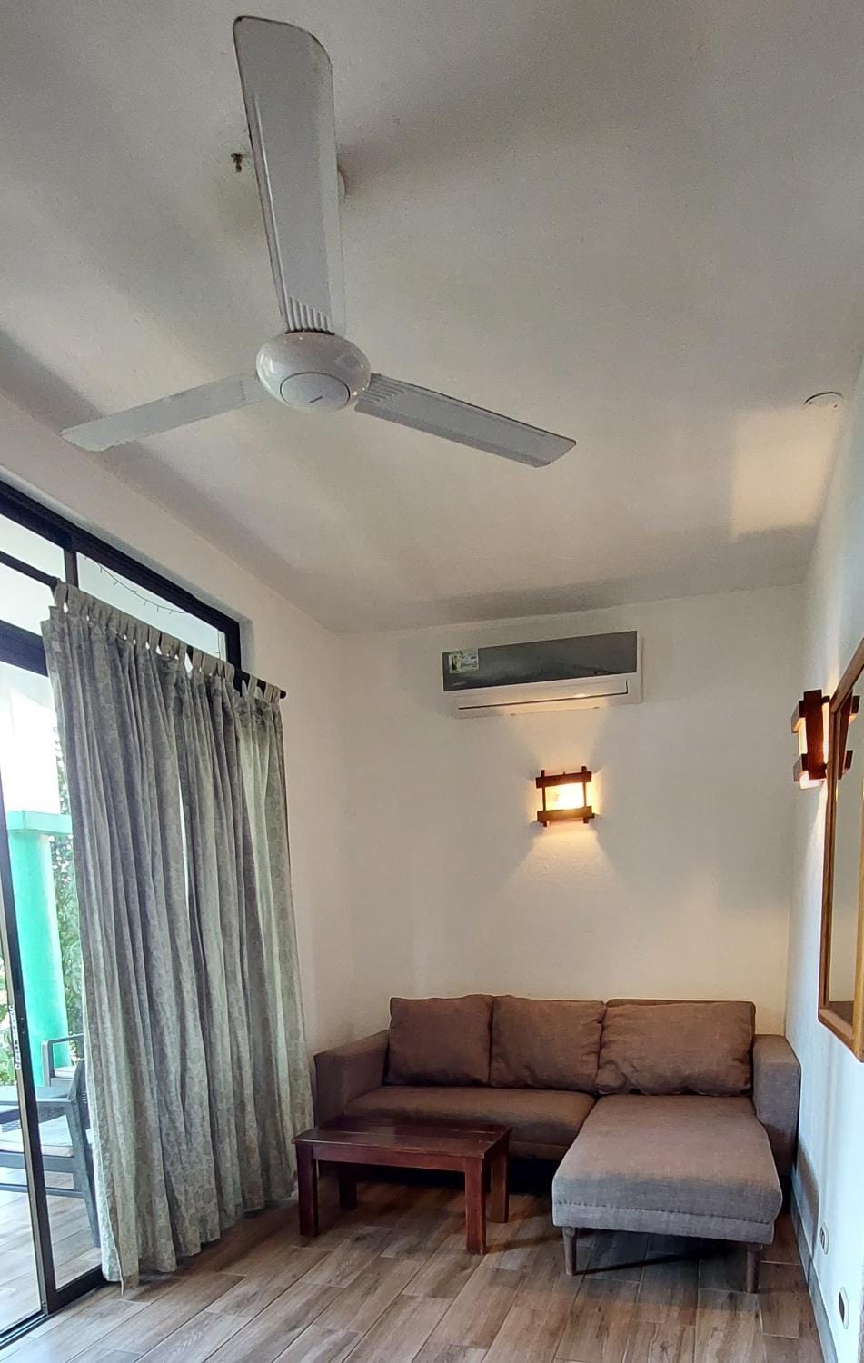 Living room, air conditioner