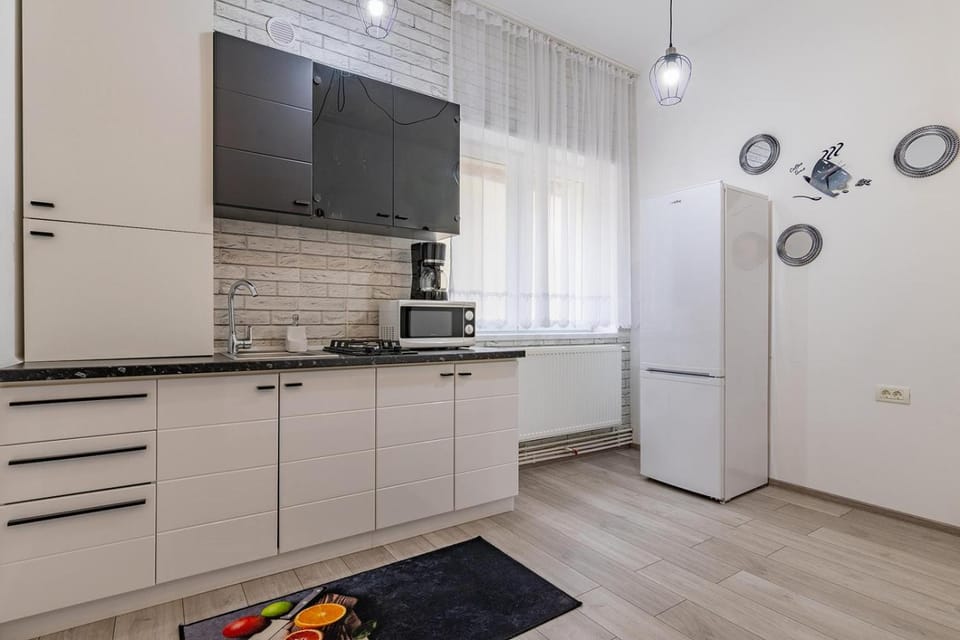 Coffee/tea facilities, Kitchen or kitchenette, minibar, stove, toaster