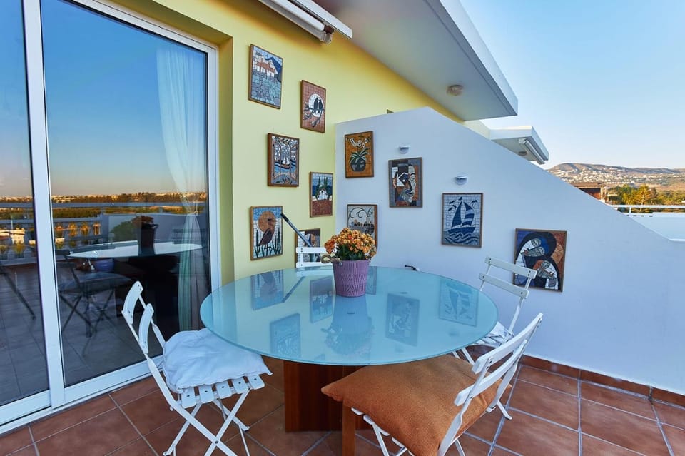 Golden Sunset Apartment Apartment in Paphos District