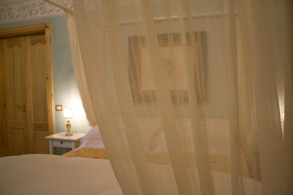 Decorative detail