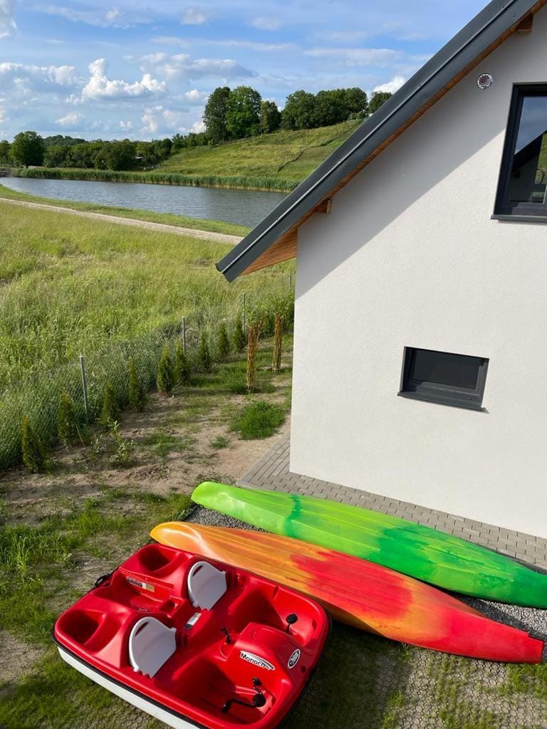 Property building, Day, Natural landscape