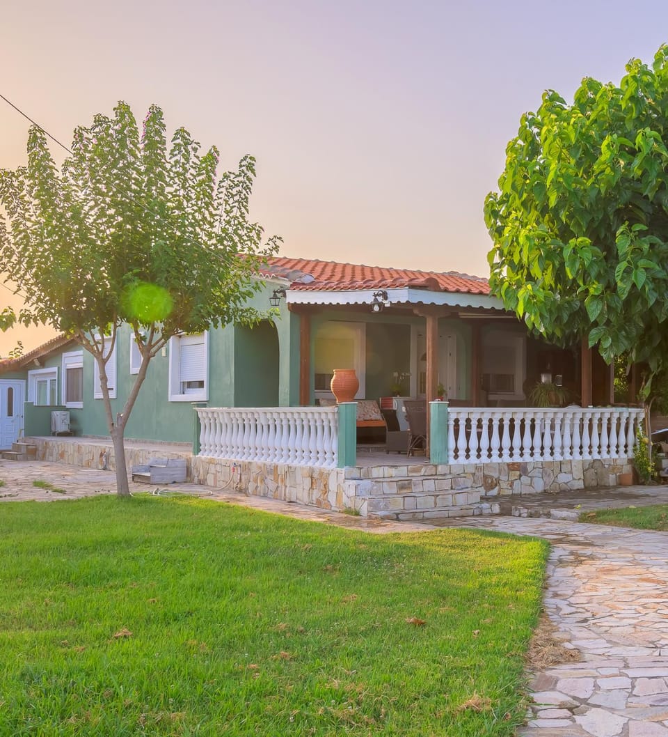 Property building, Natural landscape, Garden, Garden view