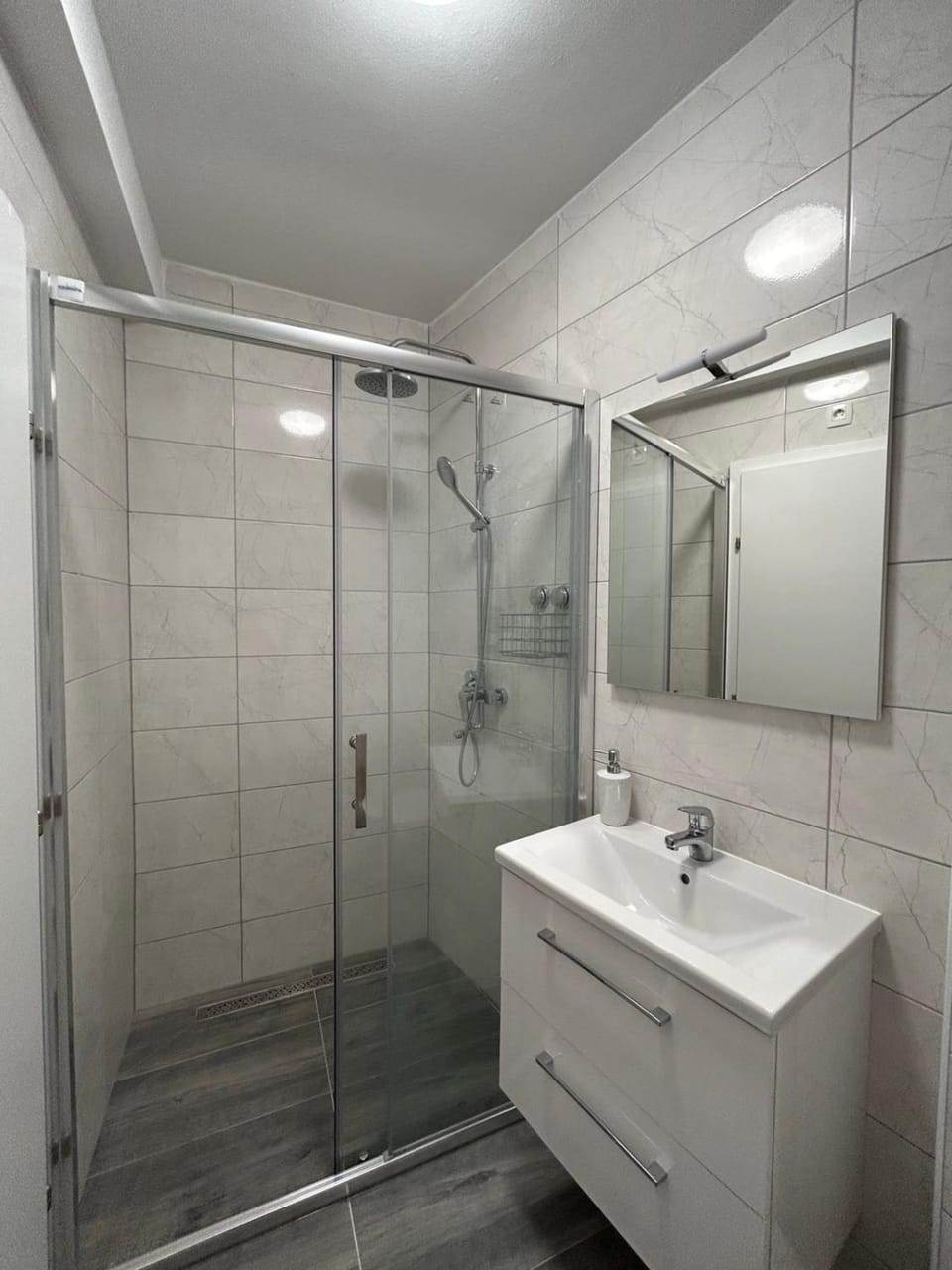Shower, Bathroom
