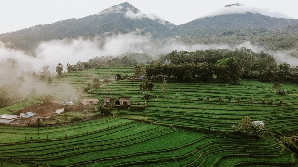 Nearby landmark, Day, Natural landscape, Mountain view