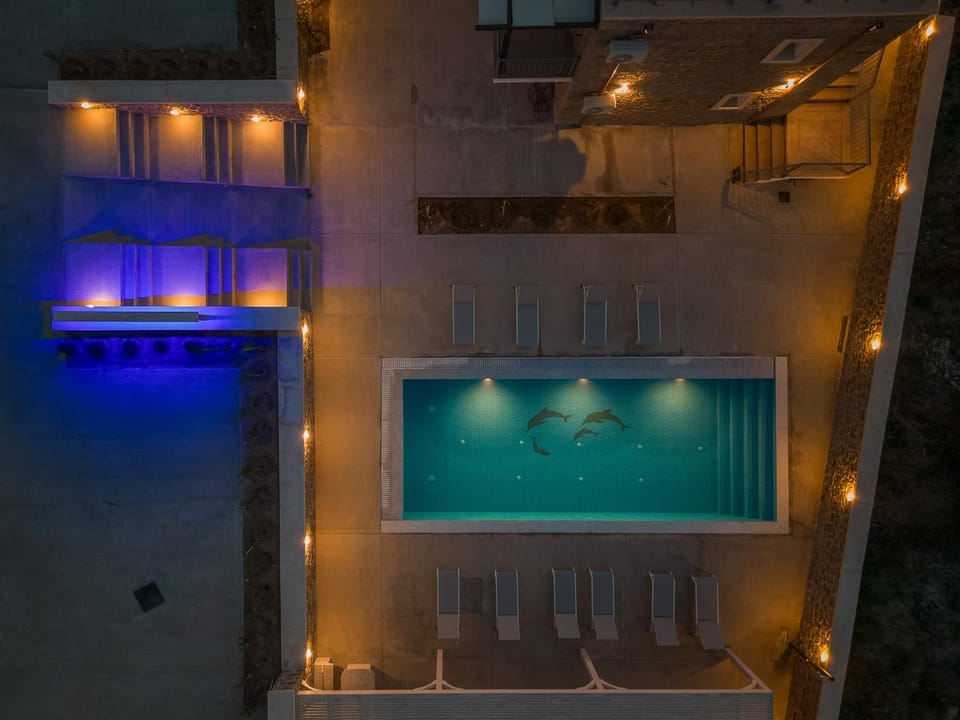 Night, Pool view, Swimming pool, Swimming pool