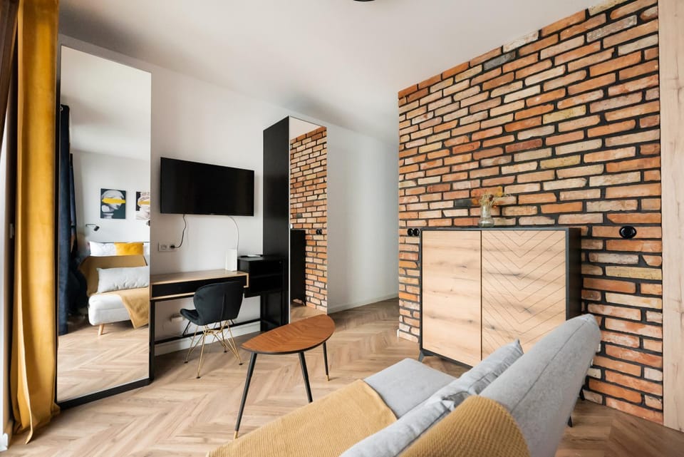 Communal lounge/ TV room, Bed, TV and multimedia, Living room, Photo of the whole room, Seating area, Evening entertainment, Bedroom, hair dresser, wardrobe