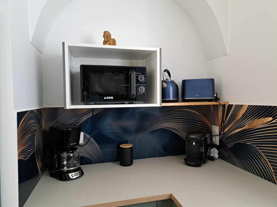 Coffee/tea facilities, Kitchen or kitchenette, minibar