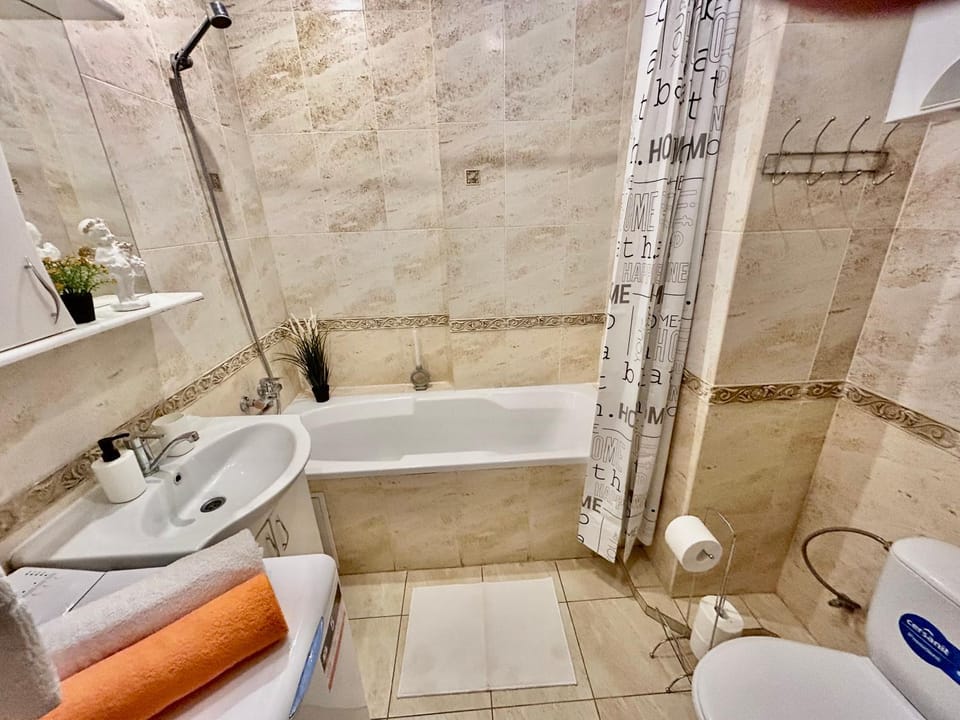Сучасна квартира центр Лівобережної МВЦ Apartment in Kiev City - Kyiv