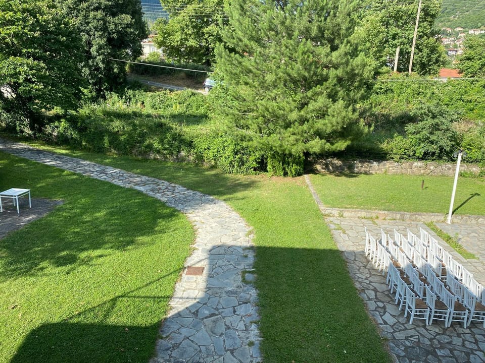 Spring, Day, Natural landscape, Garden, Garden view, Mountain view