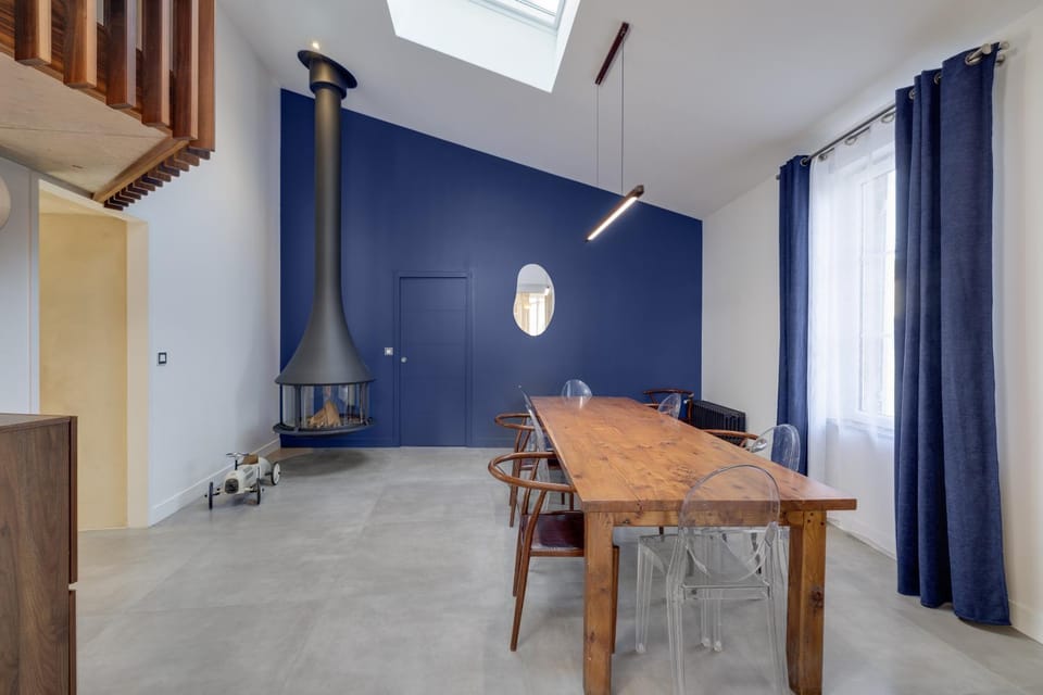Property building, Living room