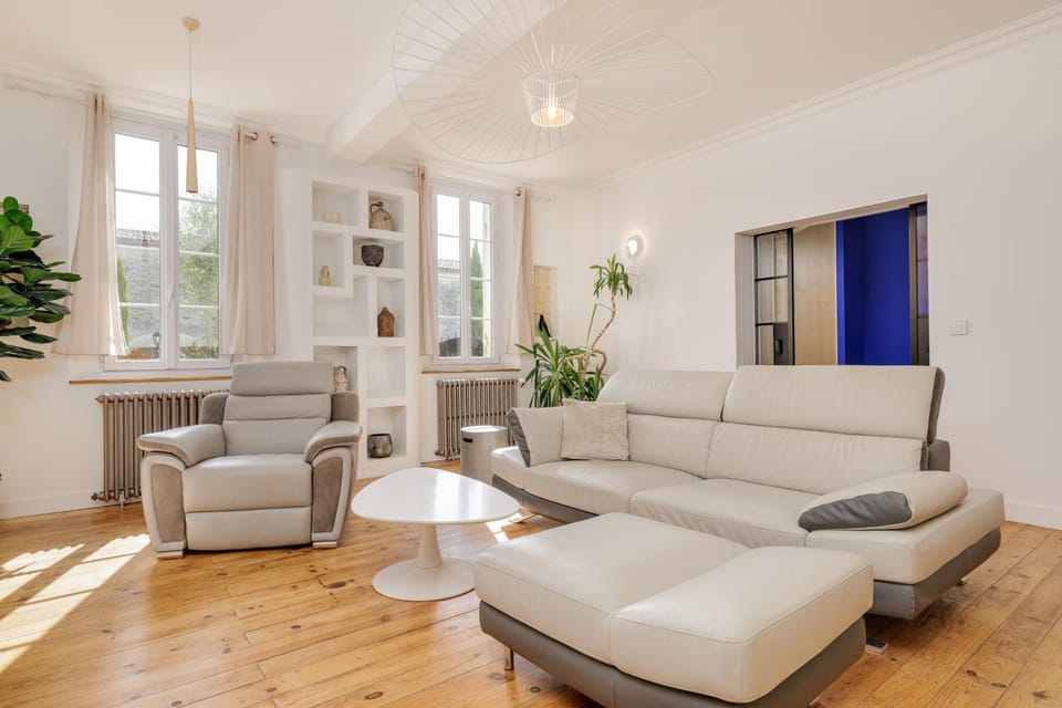 Property building, Living room