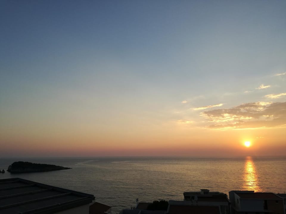 Apartments and Studios Anicic Apartment in Ulcinj Municipality