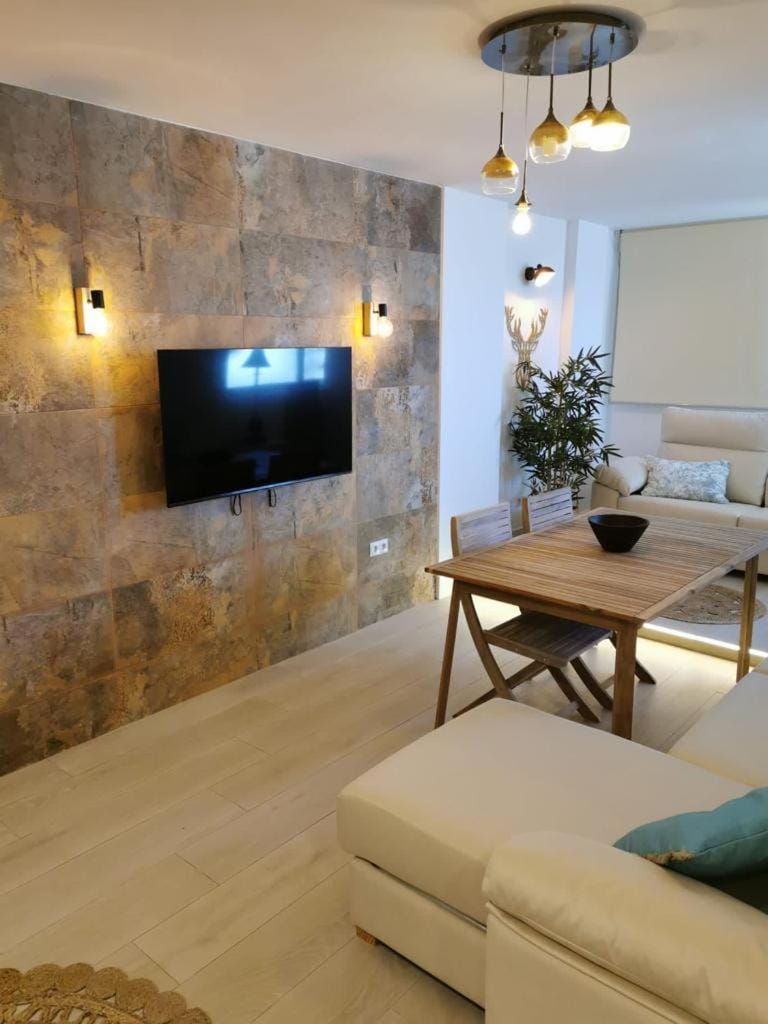 Communal lounge/ TV room, Living room, internet, air conditioner