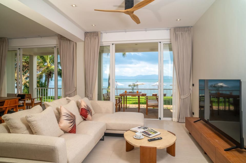 Living room, Seating area, Sea view
