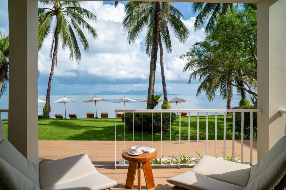 Patio, Day, Garden, Balcony/Terrace, Seating area, Garden view, Sea view