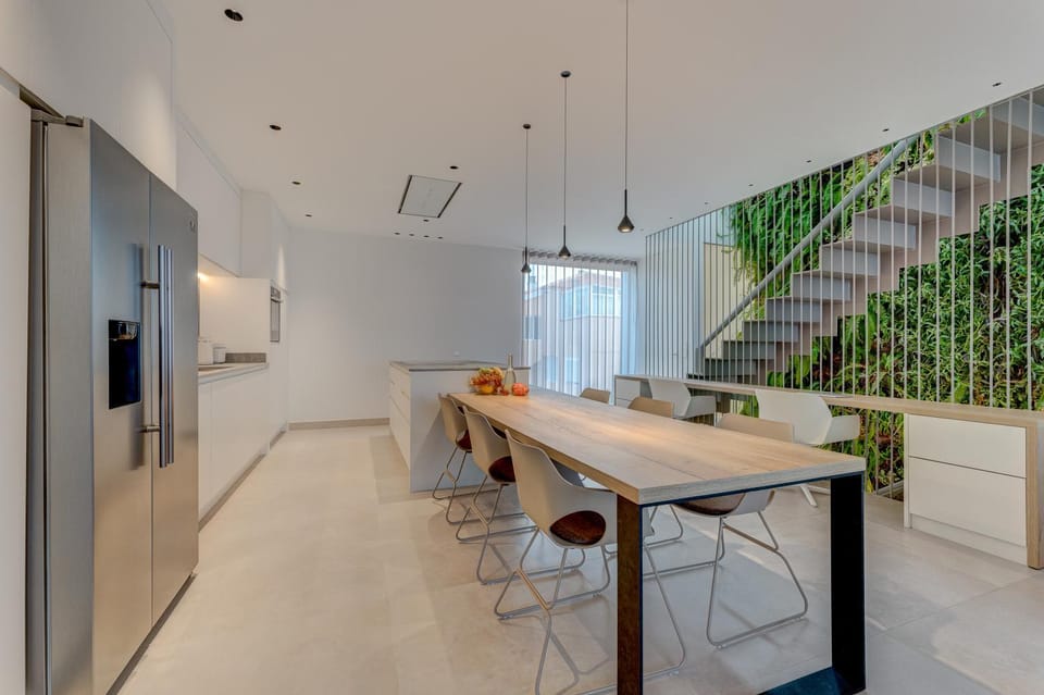 Living room, kitchen