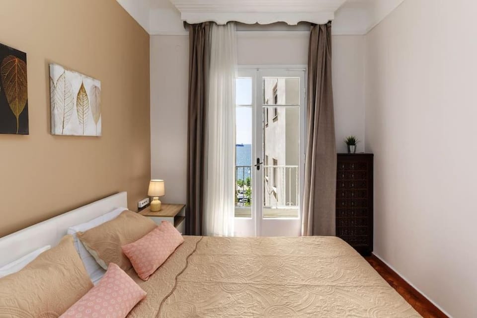 Best location 3 bedroom apartment with view Apartment in Thessaloniki