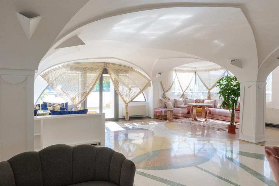 Lobby or reception, Seating area