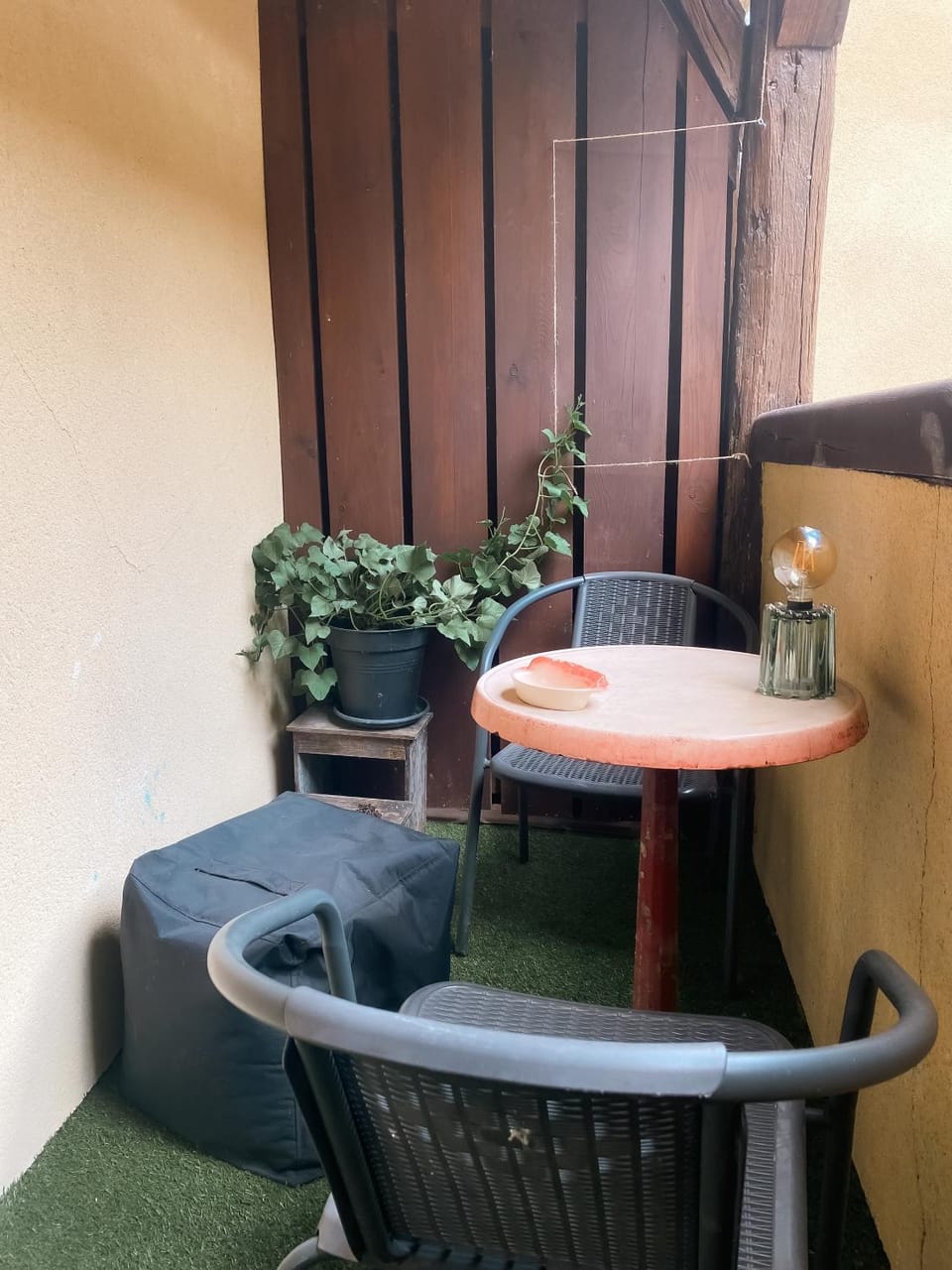 Balcony/Terrace, Decorative detail, Inner courtyard view