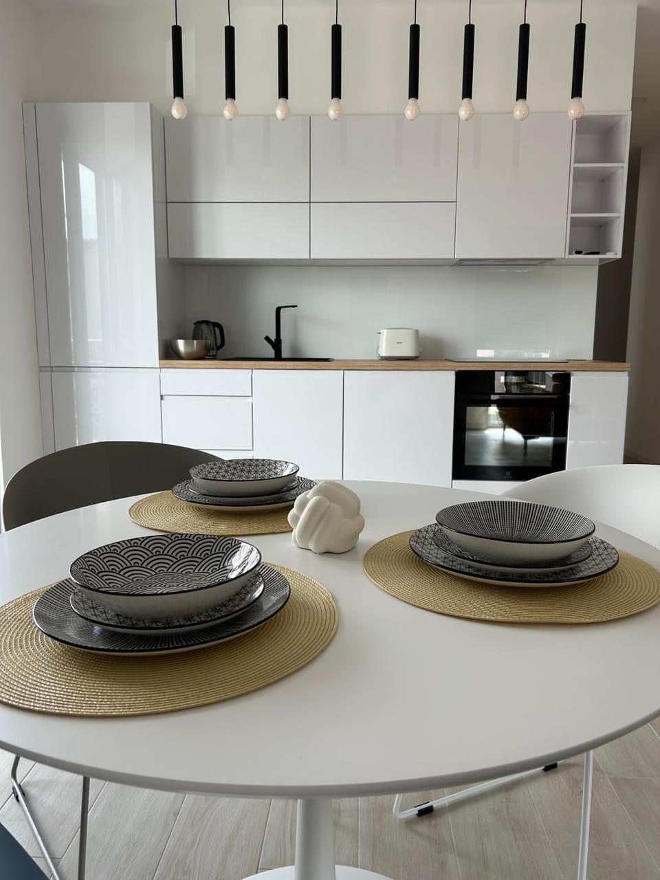 Kitchen or kitchenette, Dining area, pet friendly