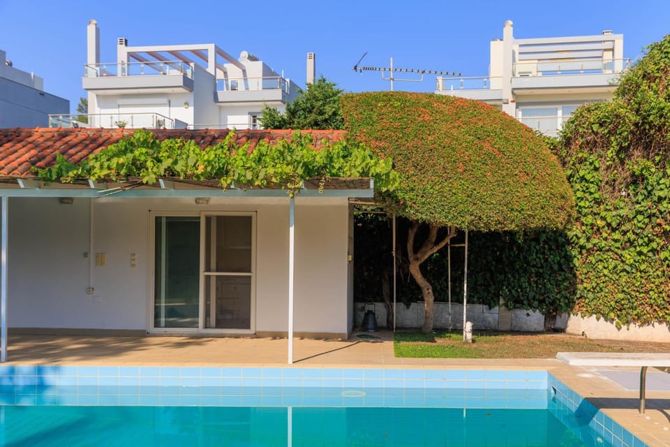 Spring, Day, Garden, Garden view, Pool view, Swimming pool