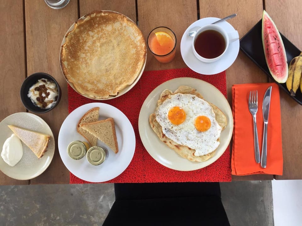Food and drinks, Buffet breakfast