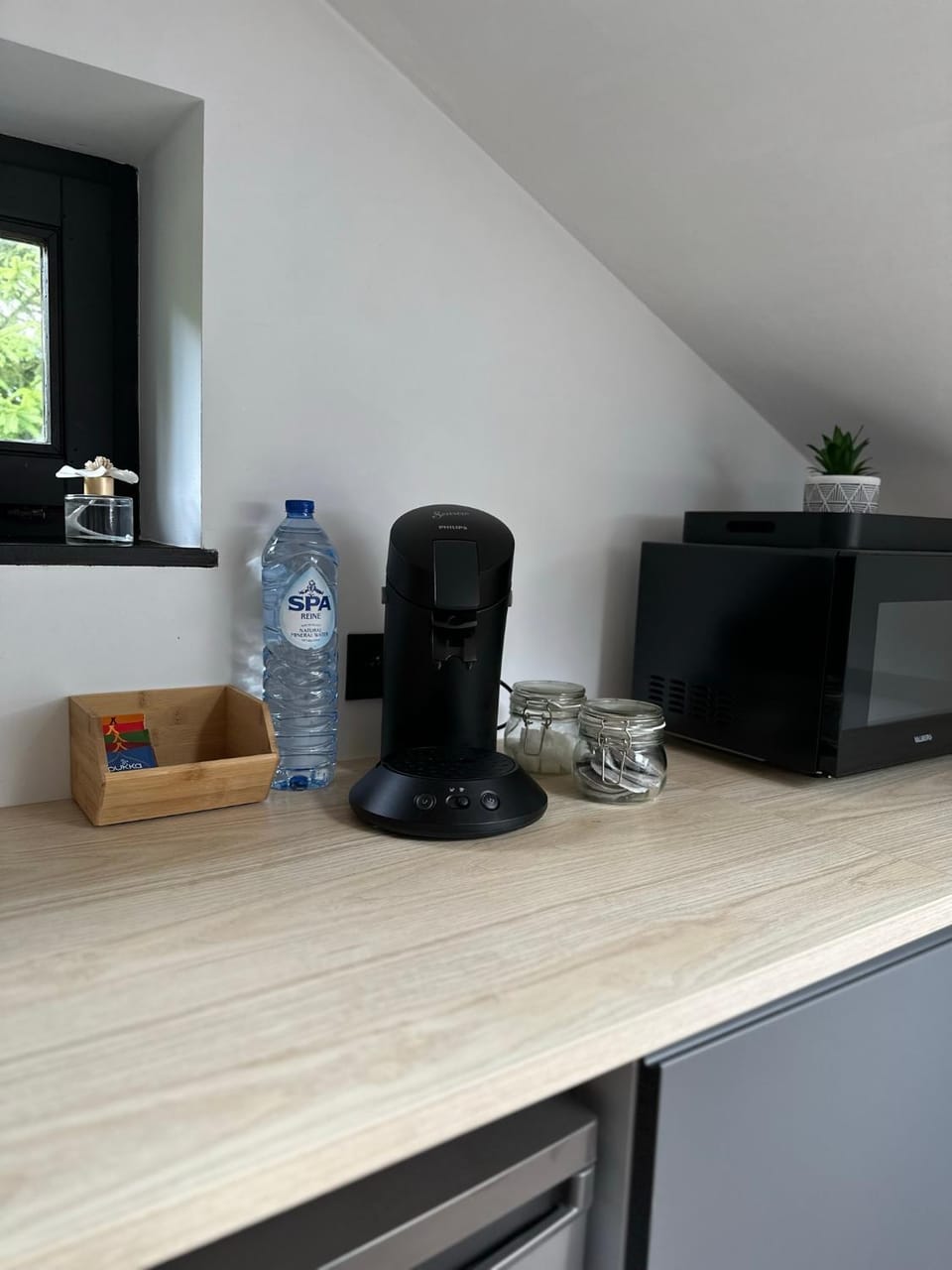 Property building, Coffee/tea facilities, Kitchen or kitchenette, Breakfast