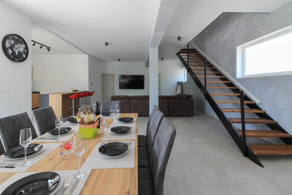 New modern villa Gogo with private pool near the beach and town of Pula by WiiBuk Villa in Medulin