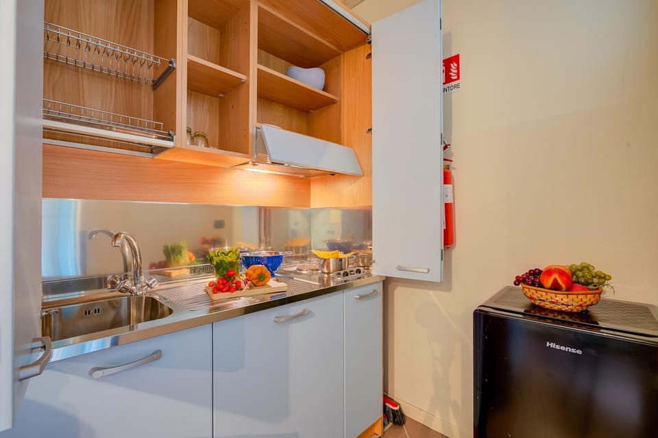 Kitchen or kitchenette