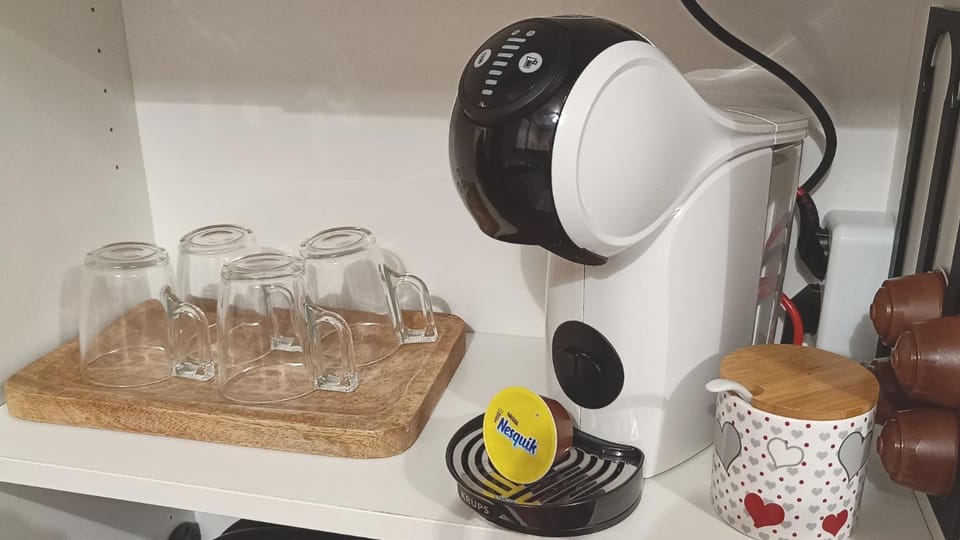 Coffee/tea facilities, Kitchen or kitchenette