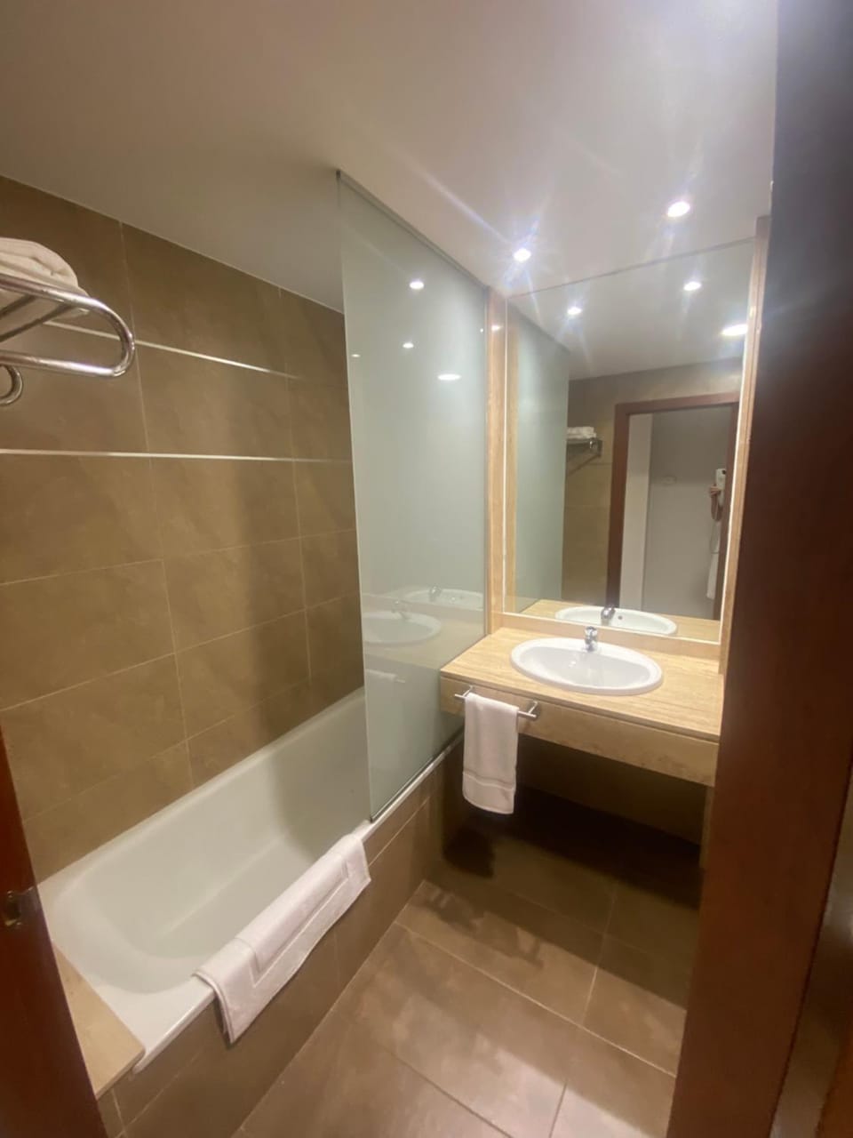 Toilet, Bathroom, Bath, towels