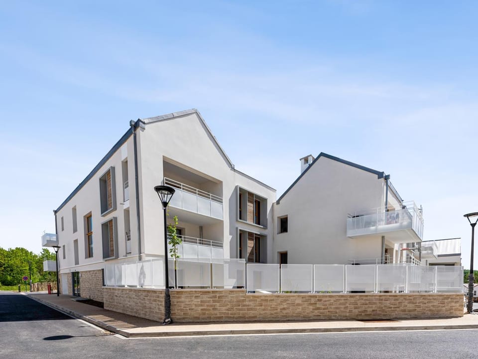 Property building, Day, Neighbourhood, Street view