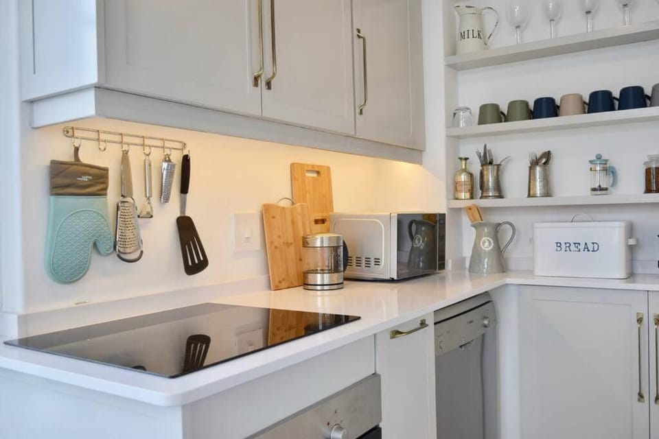 Spacious 3 Bedroom Home Green Point House in Cape Town