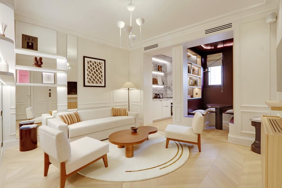 Living room, Decorative detail, Seating area