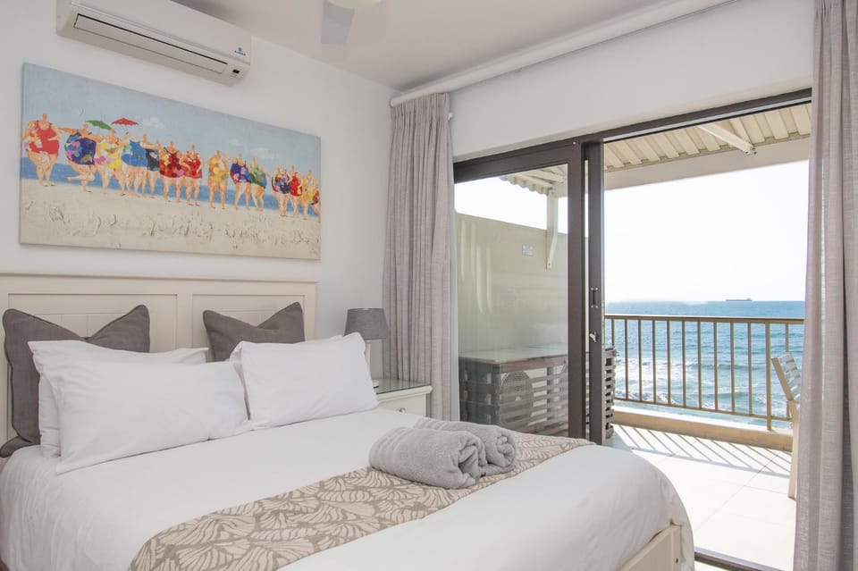 Bed, View (from property/room), Balcony/Terrace, Bedroom, Sea view