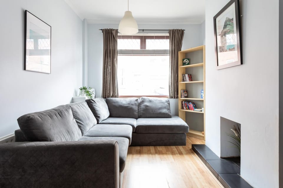 Belfast City - 3 Bedroom Cosy Home - Walking Distance to City House in Belfast