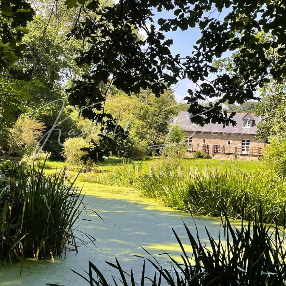 La familiale du manoir de Kerollivier House in Brittany
