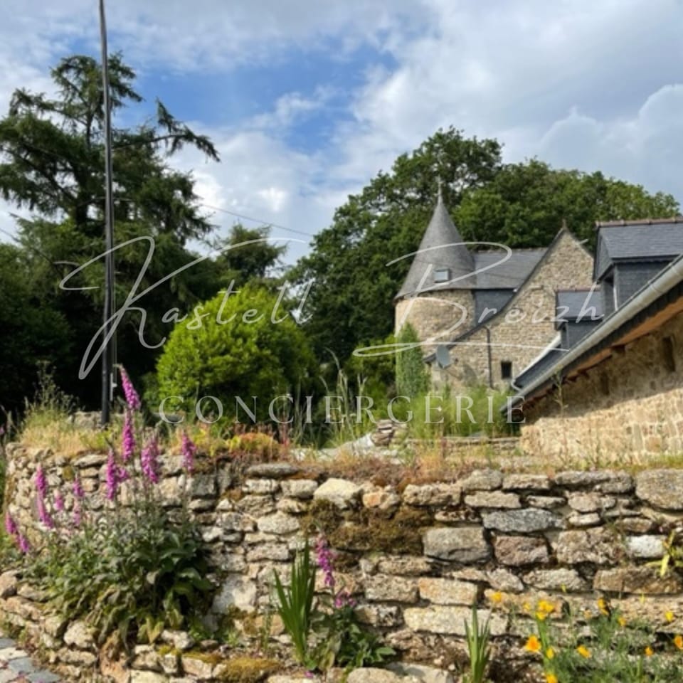La familiale du manoir de Kerollivier House in Brittany
