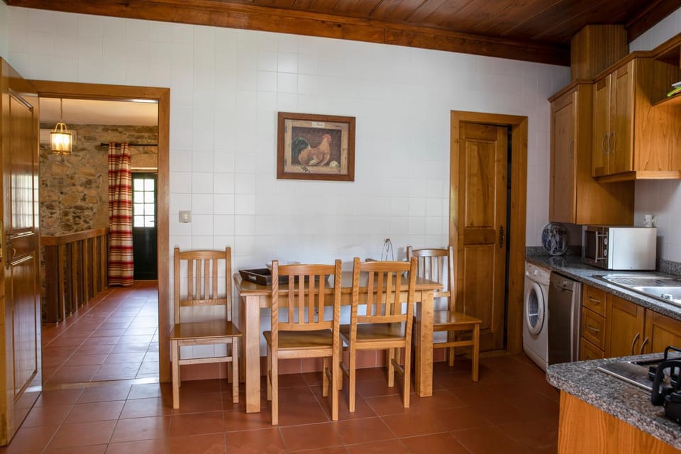Fonte dos Pepes by LovelyStay House in Vila Real District