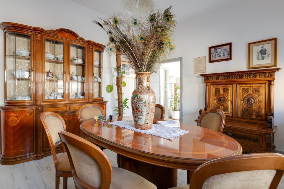 Property building, Living room