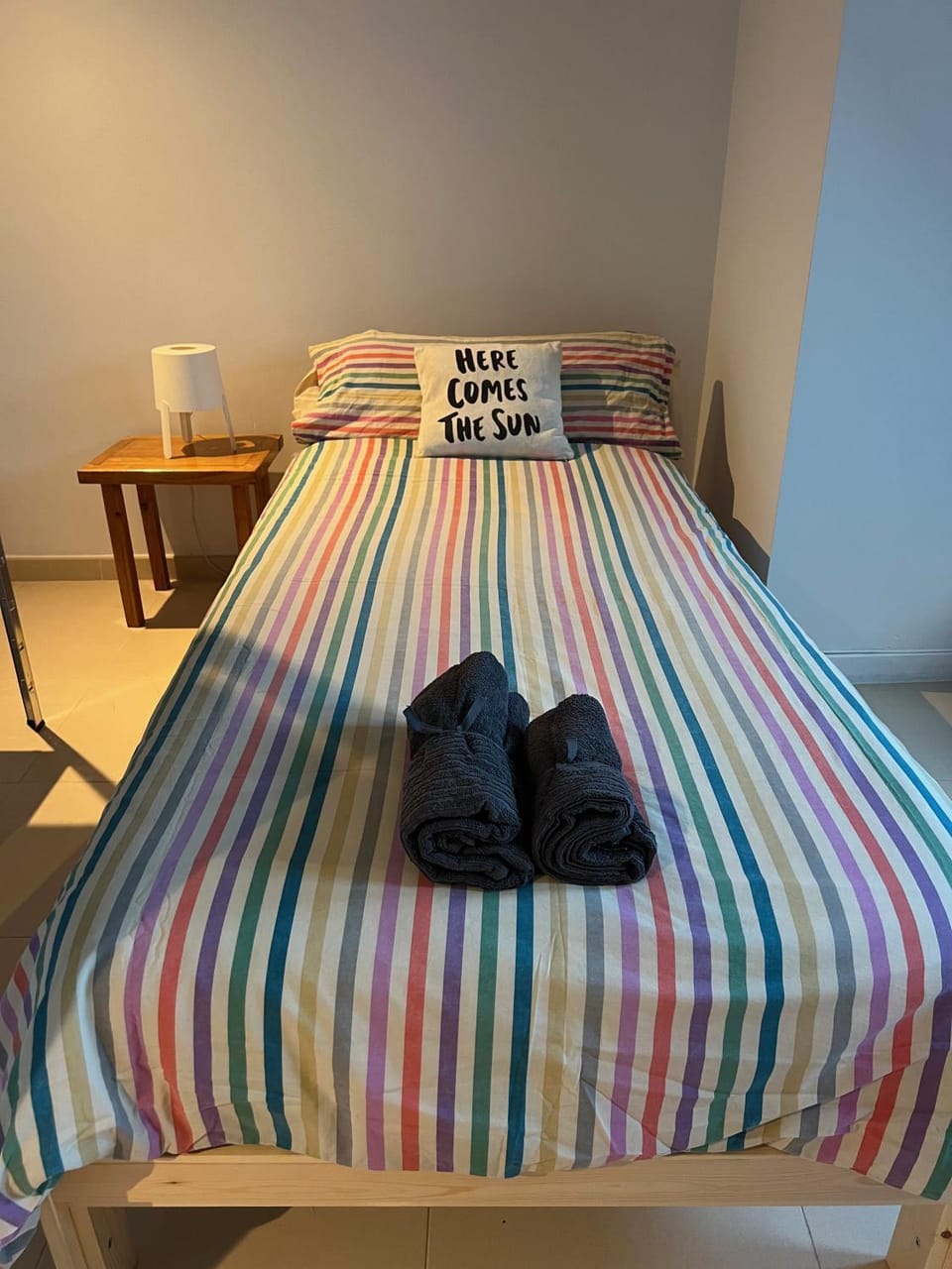 Bed, Photo of the whole room, Bedroom, towels