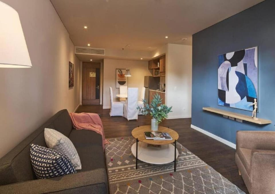 Living room, Dining area, kitchen