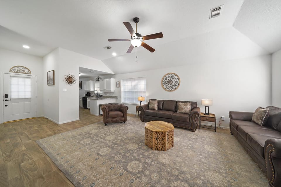 Living room, Seating area, fireplace