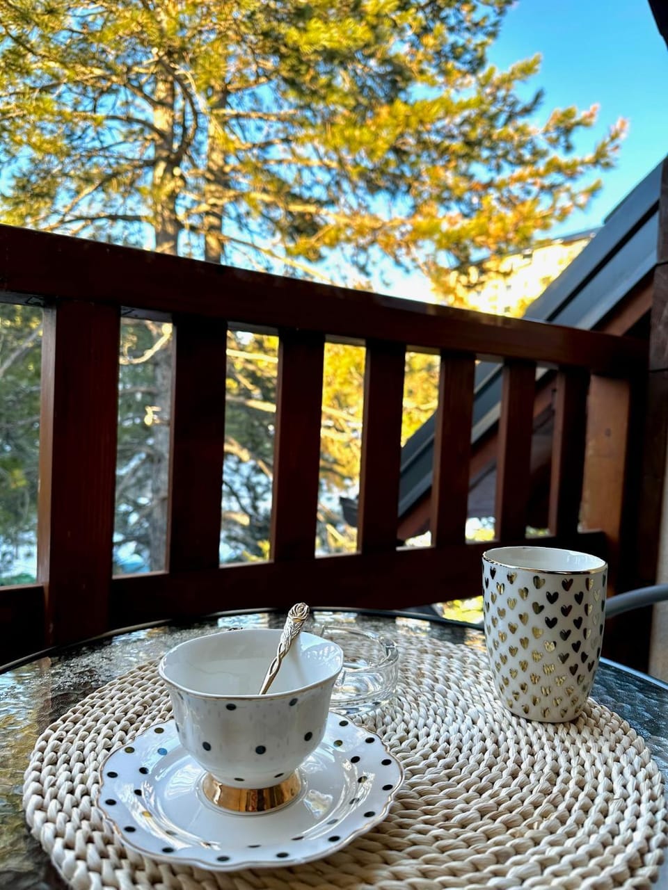 View (from property/room), Balcony/Terrace, Garden view, Mountain view