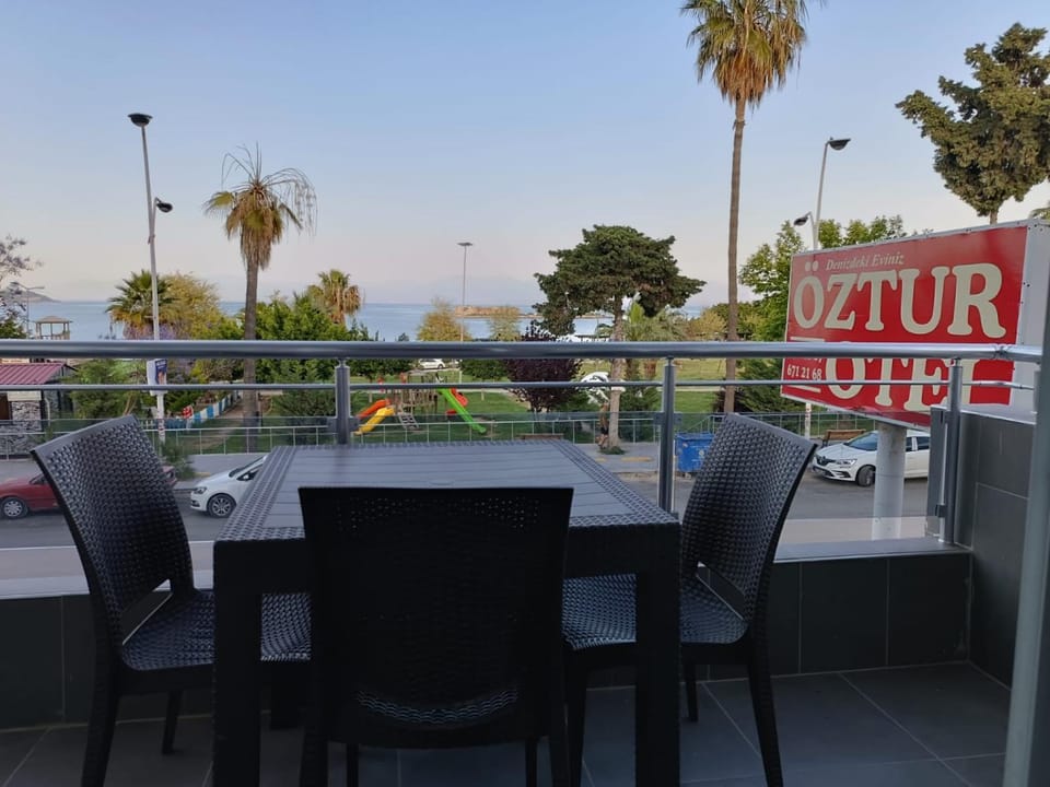 View (from property/room), Balcony/Terrace, Sea view