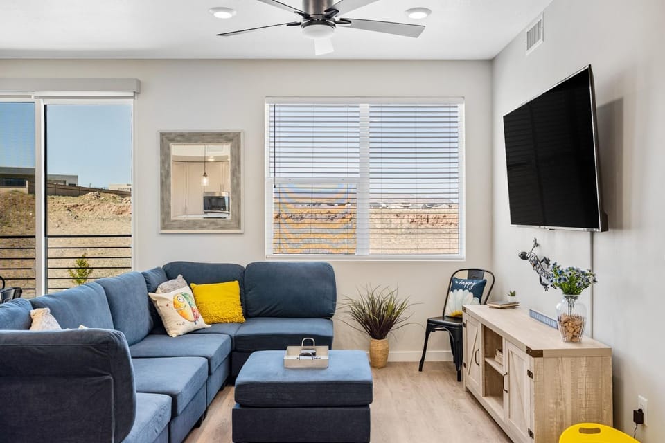 Family Friendly Lagoon Get Away condo Apartment in St George